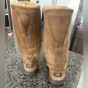 Size 9 UGG boots